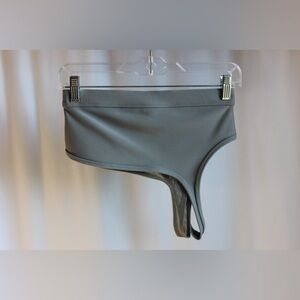 Alo Yoga, Airlift Excite Bra, Sterling, Size: Small